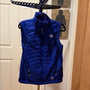 The North Face Women's Vibrant Blue Quilted Vest